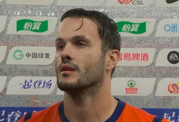 卡扎伊什维利:我们从第一分钟就准备好了比赛,感谢球迷雨天支持 卡扎伊什维利:我们从第一分钟就准备好了比赛,感谢球迷雨天支持