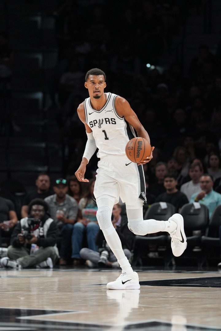 NBA新赛季明日开战 总冠军归属悬念丛生 NBA新赛季明日开战 总冠军归属悬念丛生